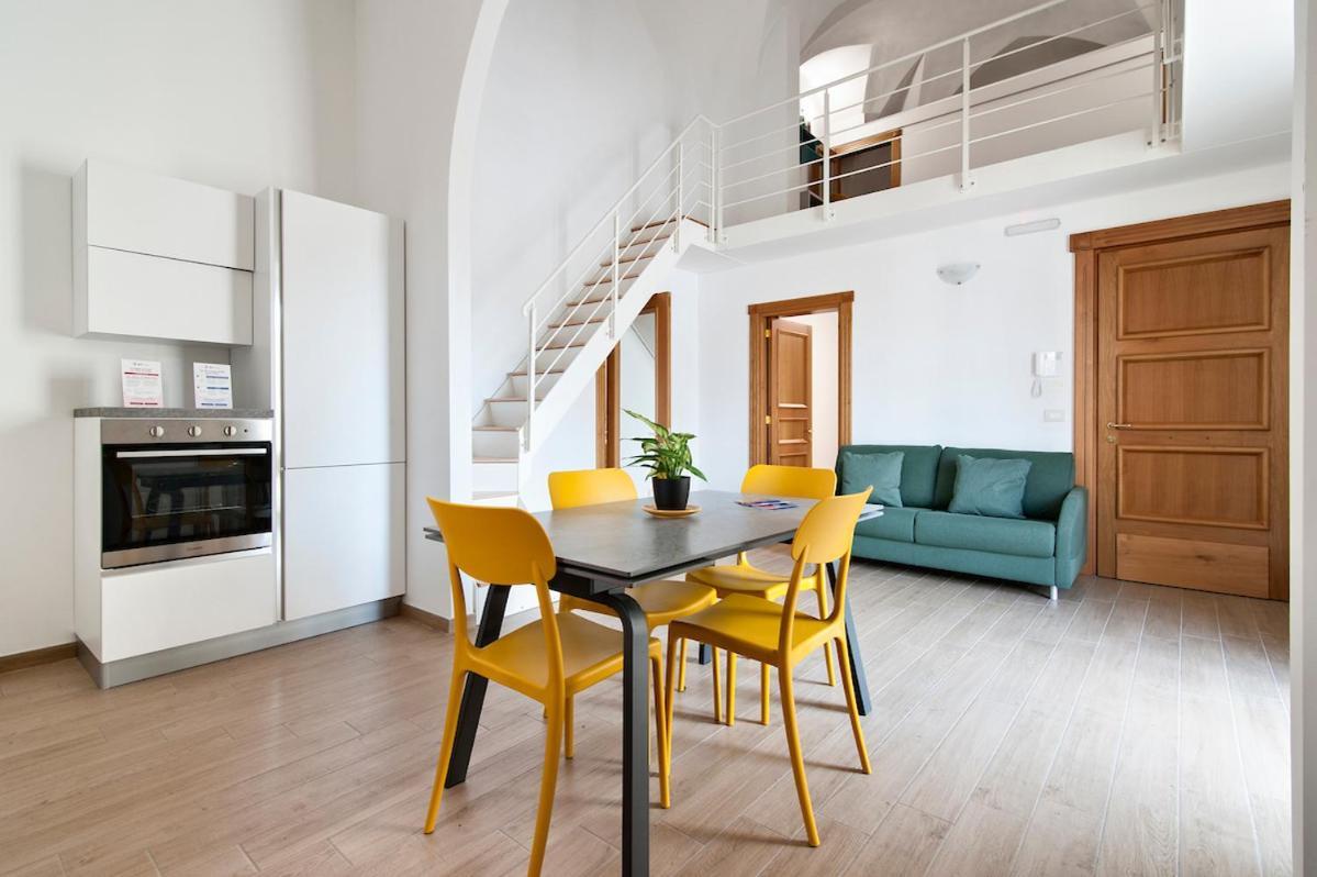 Residence De Franchis - Smart Apartments Lecce Exterior foto